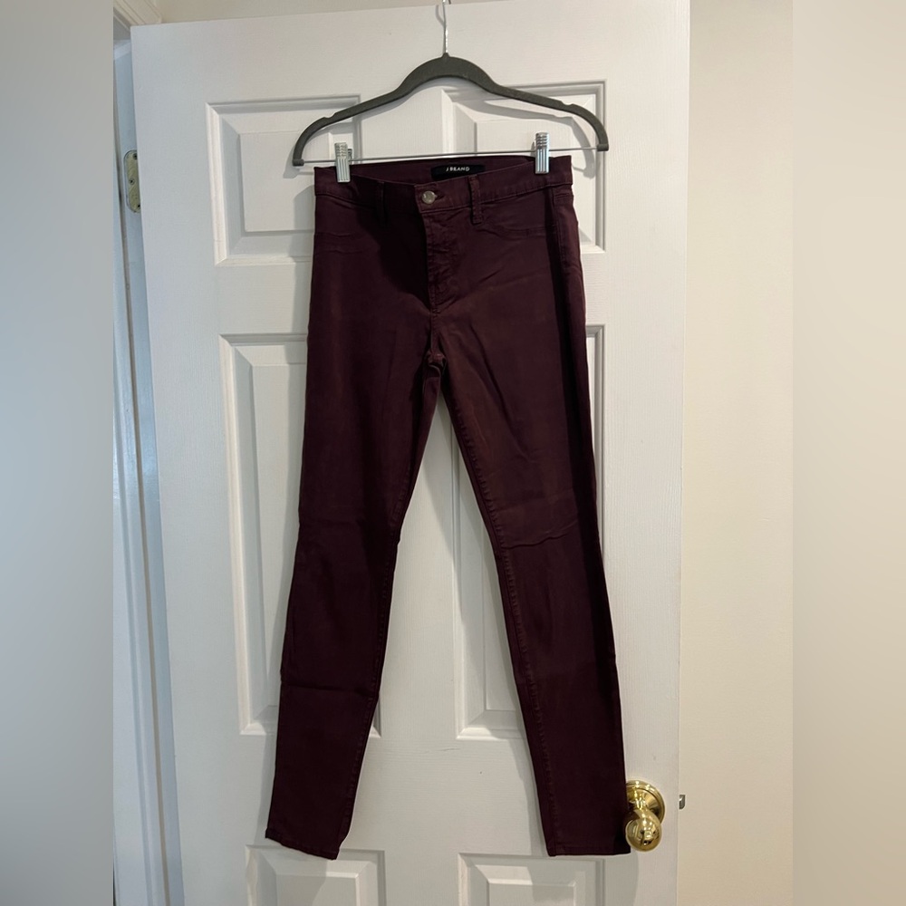 J Brand Super Skinny Jeans in Pinot